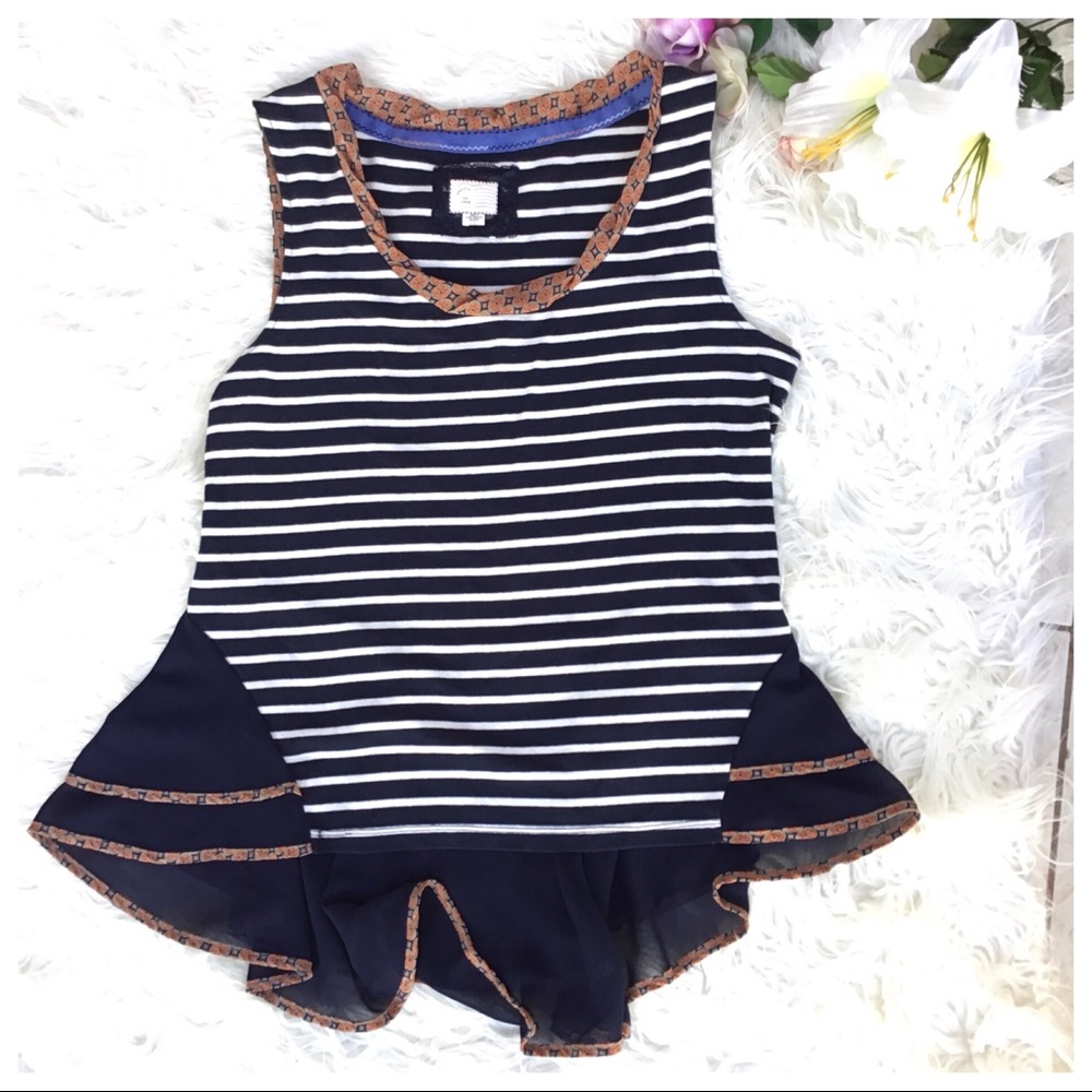 ❤️3/$25❤️ Anthropologie Peplum Top L
